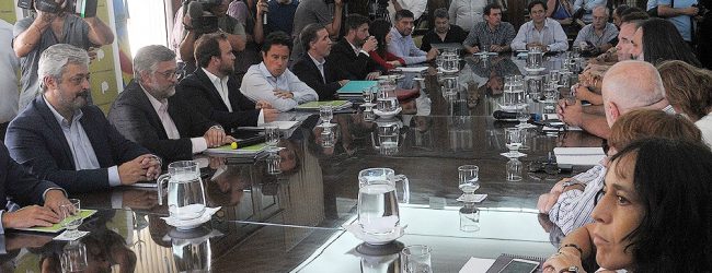Tercera reunión entre el gobierno de Vidal y docentes a seis días del inicio